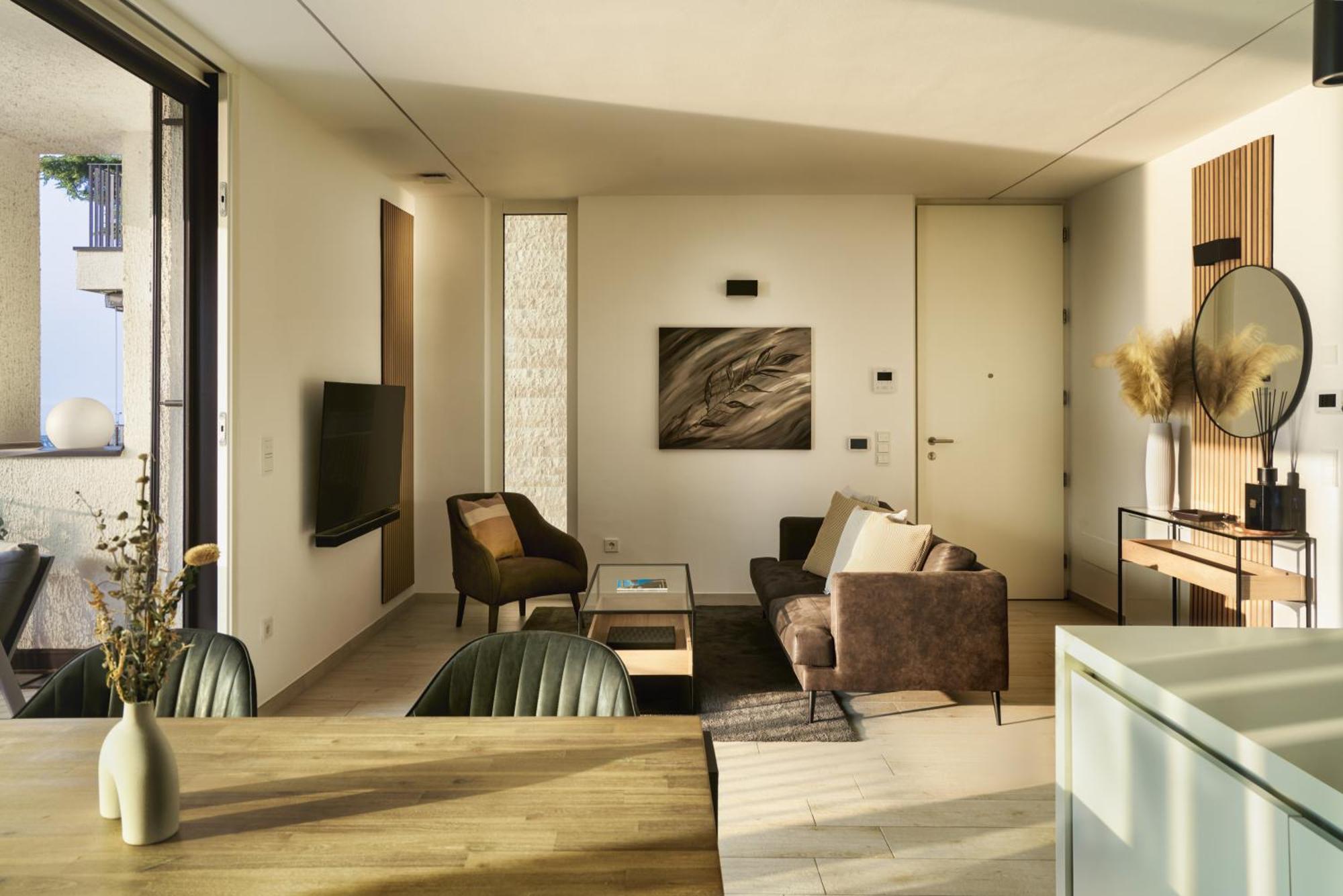Salvatorehomes - Luxurious Dreamview Waterfront Apartment In Torri Del Benaco With Pool - Casa Azura - A 5 Star Luxury Collection At Lake Garda 外观 照片